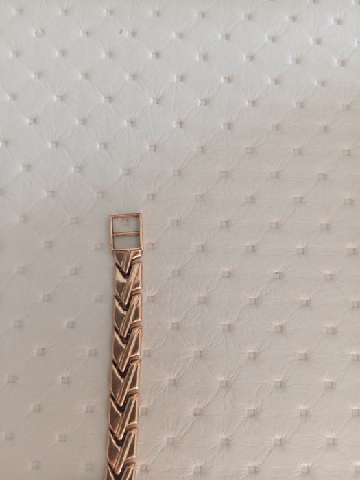 Продам часы золотые