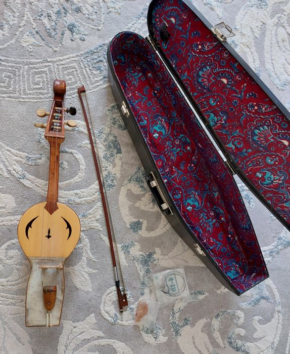 Кобыз музыкальный инструмент