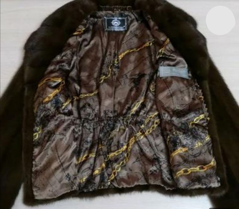 Продам норковую шубу