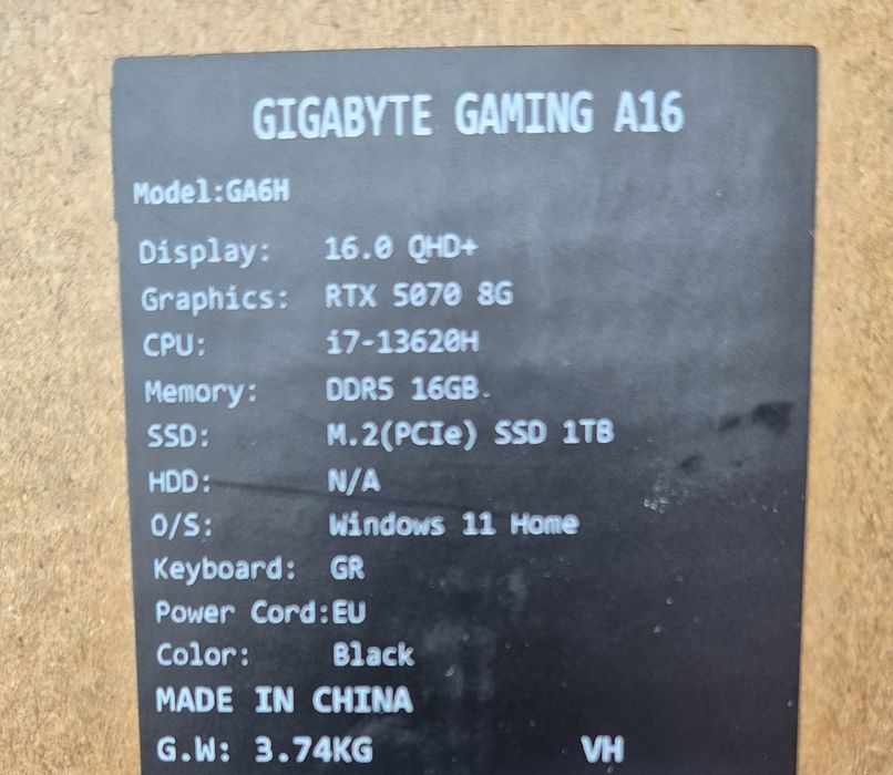 Laptop gaming i7 13th 16GB DDR5 RTX 5070 1TB NVMe Full Box