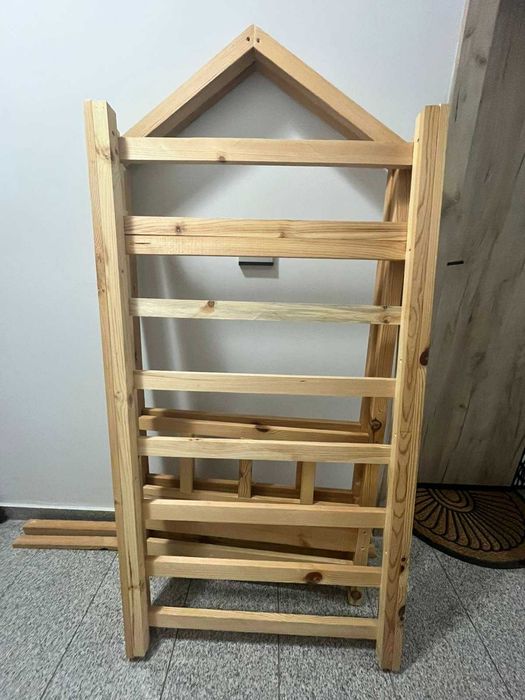Дървено детско легло "Къщичка"