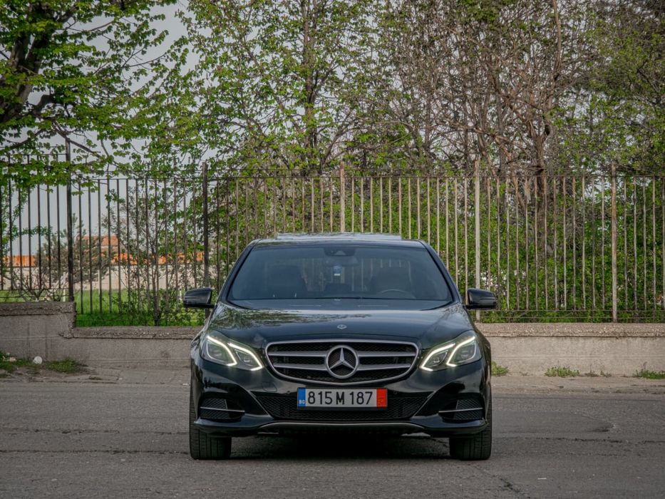 Mercedes-benz E220 7G-Tronic/LED/Шибедах
