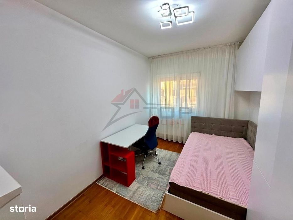 Apartament de vanzare 3 camere  boxă  loc de parcare - Valea Lupu