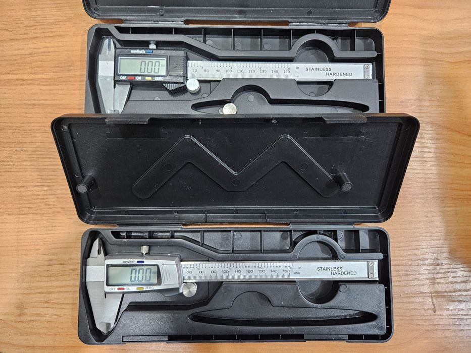 Штангенциркуль электронный и механический