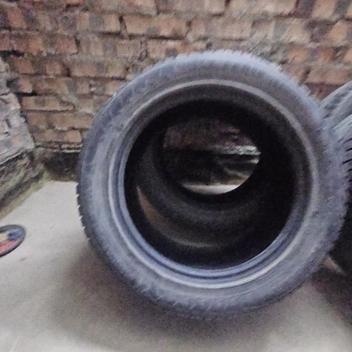 Продам хакапелита шины