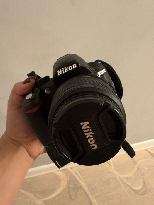 Камера Nikon D3100
