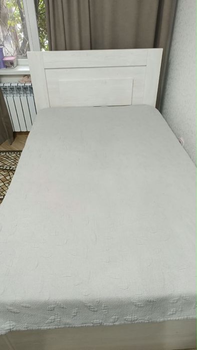 продам кровать б/у в хорошем состоянии
