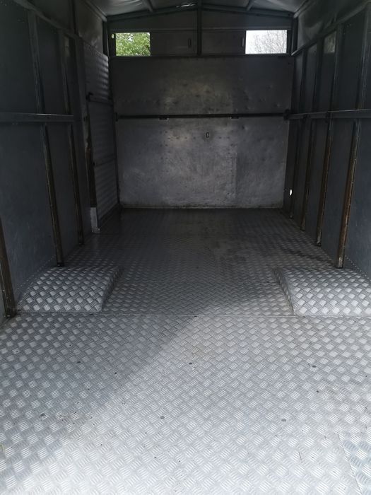 Лицензиран превоз на животни 2.50 лв за км