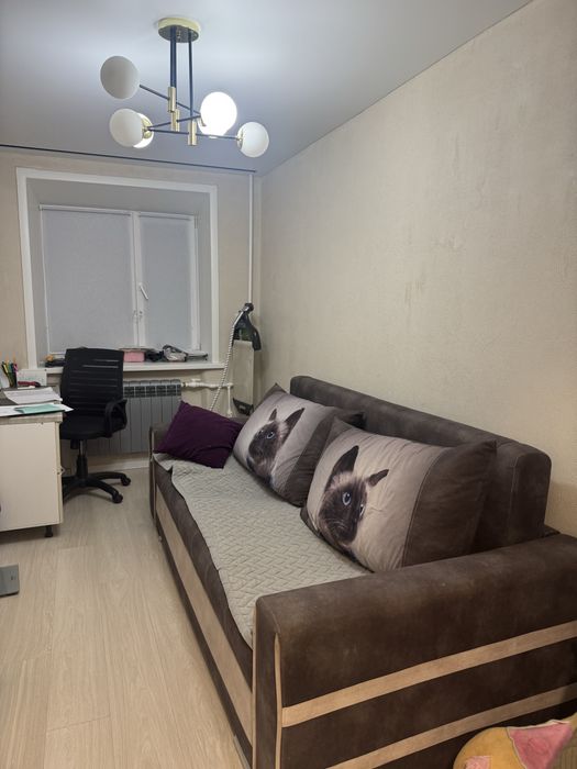 Продам диван б/у 30 тысяч