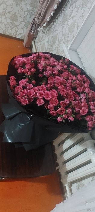 Букет цвет кустовые розы