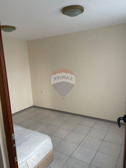 Продава се Двустаен апартамент в Варна, Колхозен пазар - 35 кв.м за 1758 €/кв.м - Снимка #3