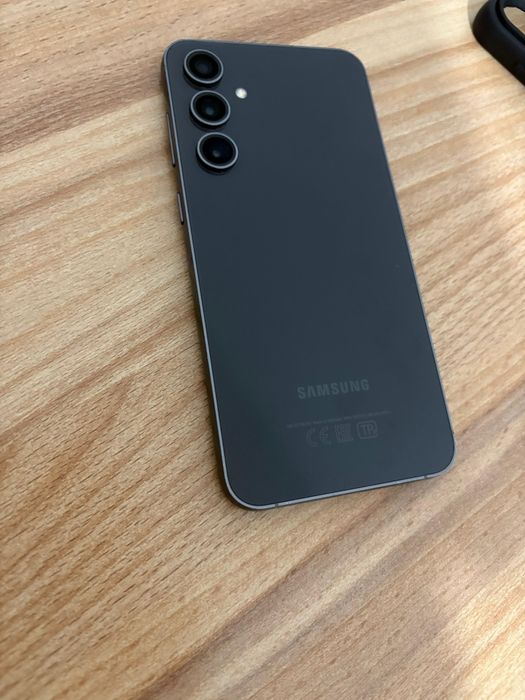 Samsung S23 Fe .