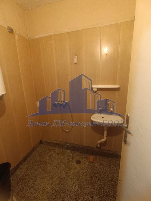 Дава се под наем Двустаен апартамент в Шумен, Тракия - 68 кв.м за 229.5 € - Снимка #5