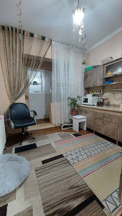 Продаётся 2х комнатная переделана в 3х на Карасу-1