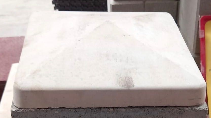 7 Capace de beton cu finisaj premium fin pentru gard