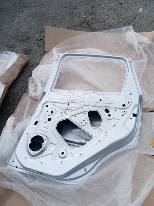 двери лада х-рей новый оригинал