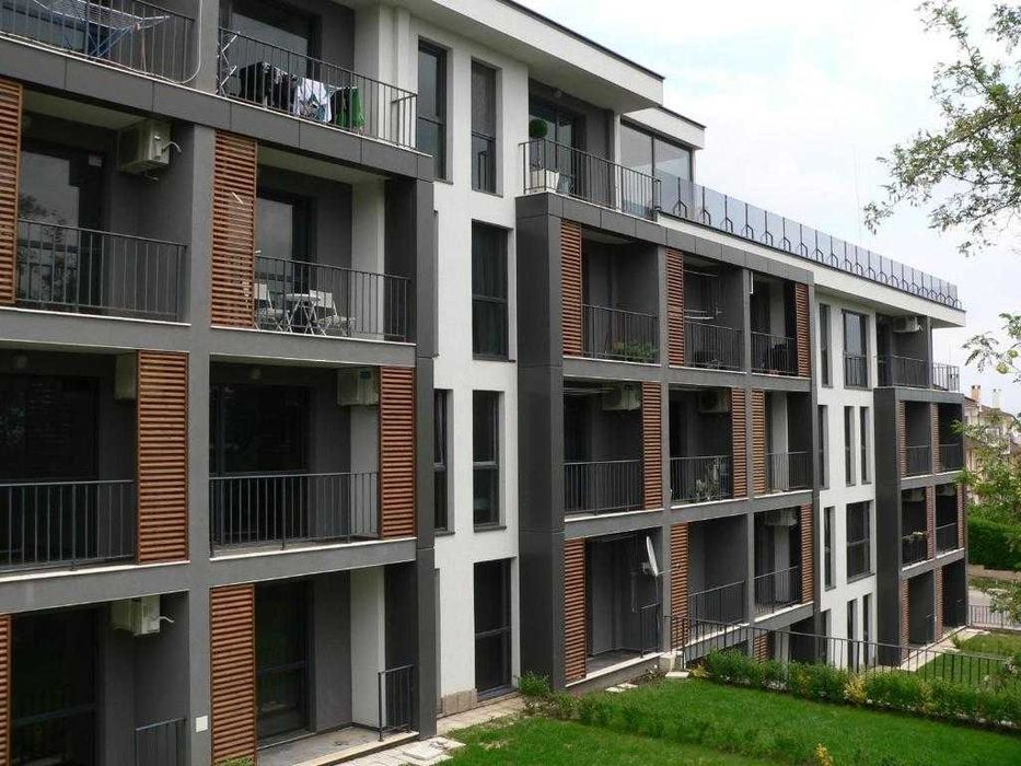 Дава се под наем Четиристаен апартамент в Варна, Морска градина - 130 кв.м за 799 € - Снимка #14