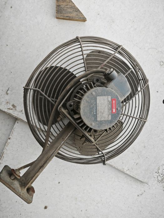 Вентилятор осевой 40см