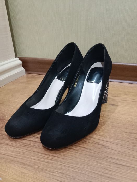 Tufli  razmer 39
