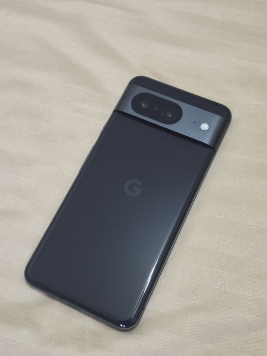 Google Pixel 8 черный