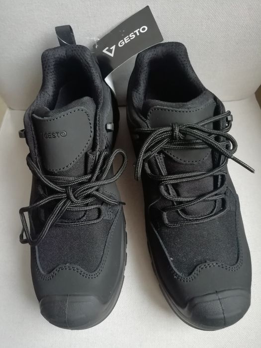 Защитни работни обувки