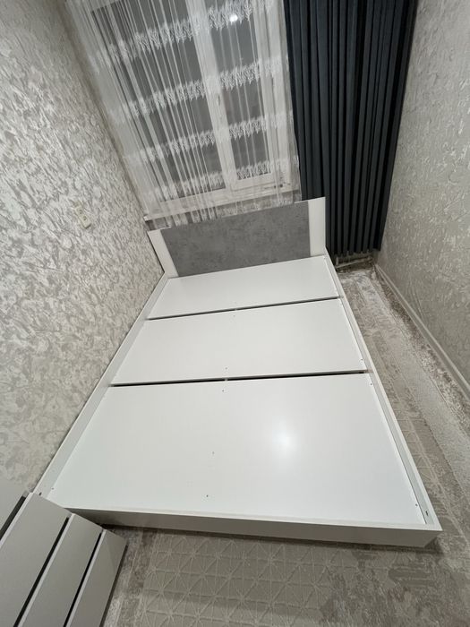 Спальный кровать 50к