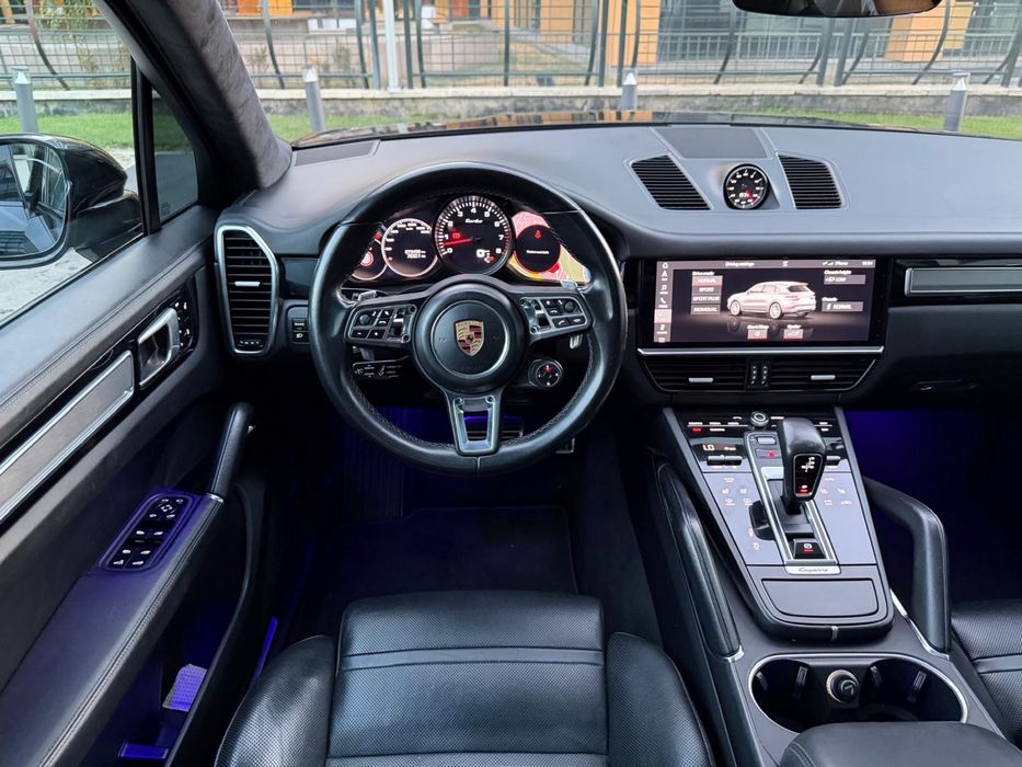 Porsche Cayenne Turbo 550 CP in garantie