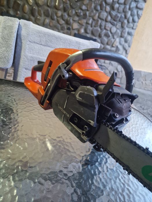 Vând husqvarna 545