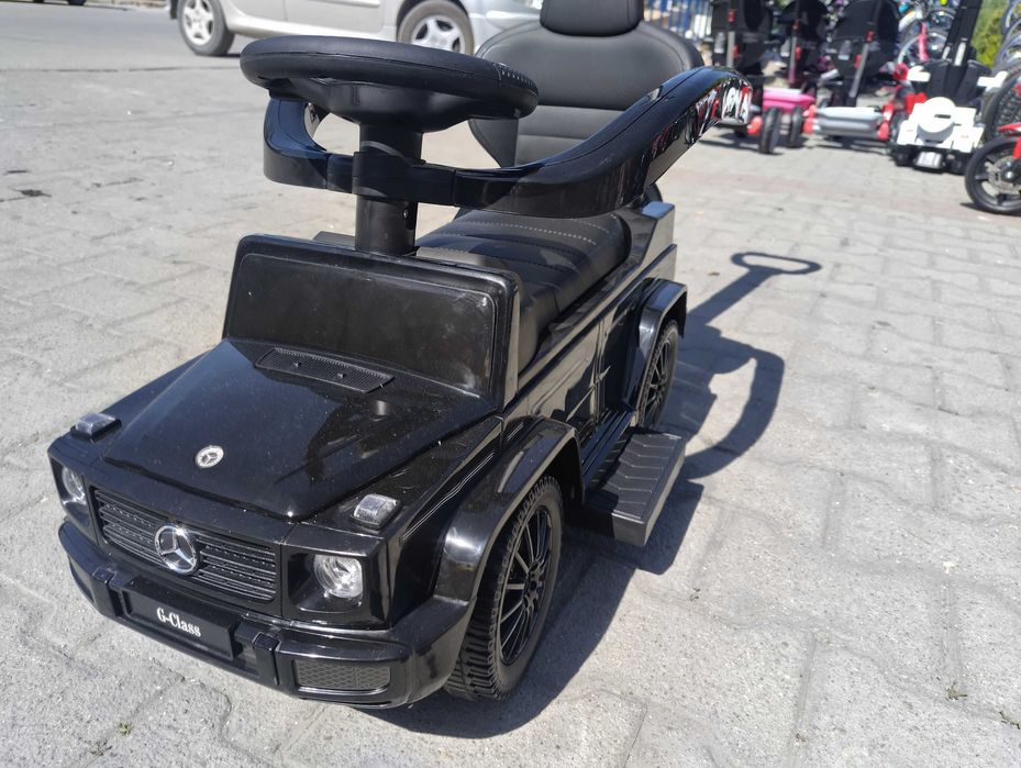 MERCEDES Кола за яздене с дръжка Mercedes-benz G350d черен