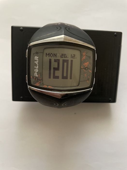 Ceas  Polar FT60 negru purtat
