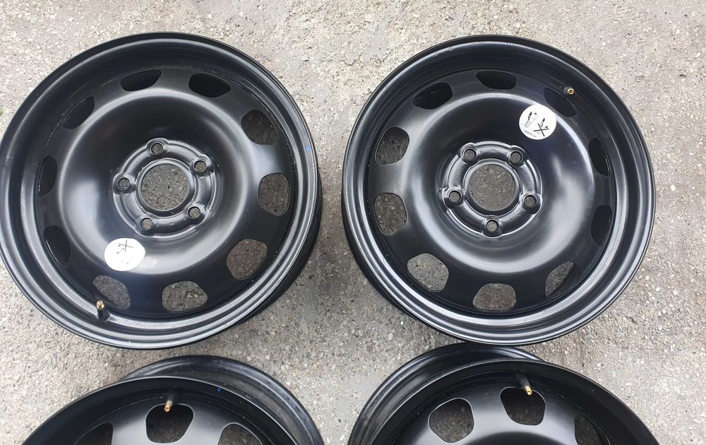 jante dacia duster renault nisssn 5x114,3 pe R16 originale noi