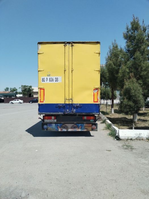 Mercedes Actros 2001 sotiladi