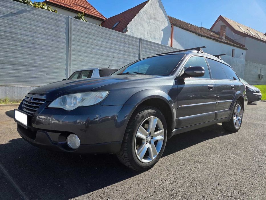 SUBARU Outback