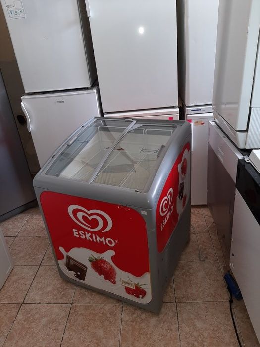 Нови хоризонтални и вертикални хладилни витрини