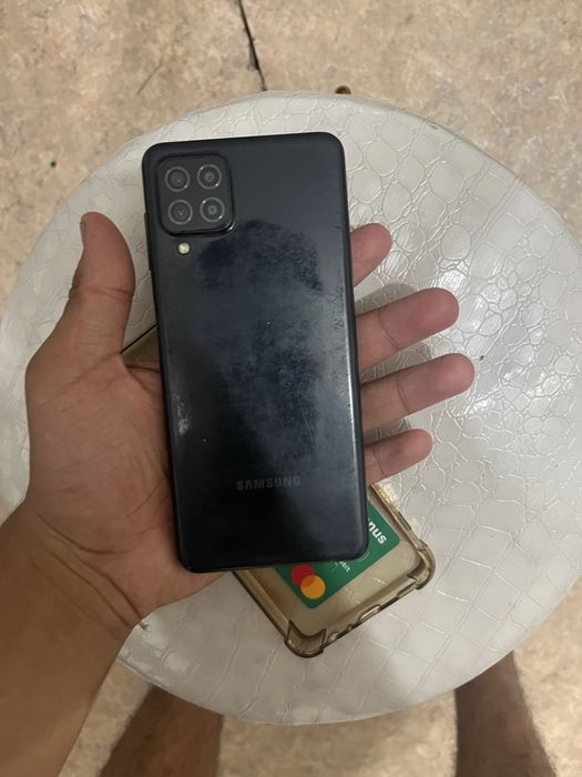 Samsung A22.