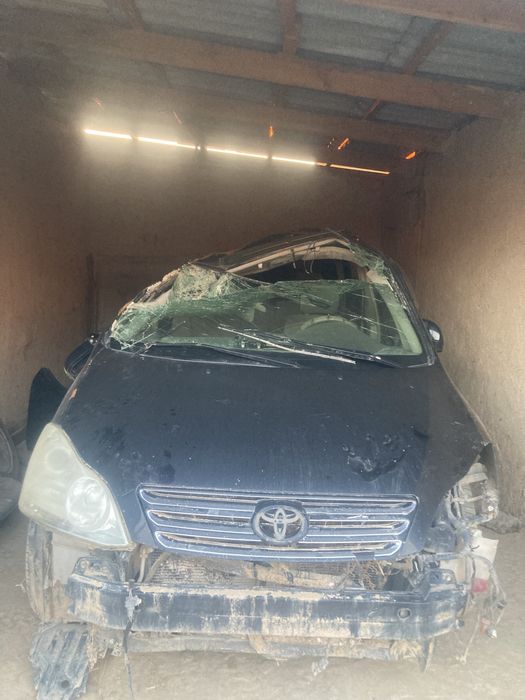 Тойота ипсум 2005г Срочно!