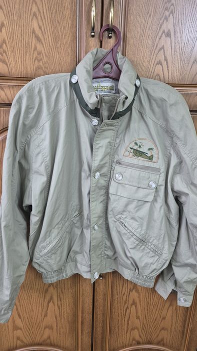Ветровка новая. р.52-54