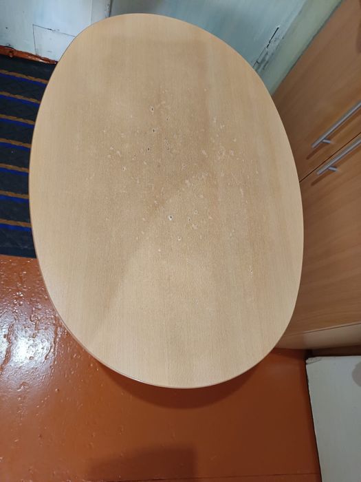 Продам журнальный столик.