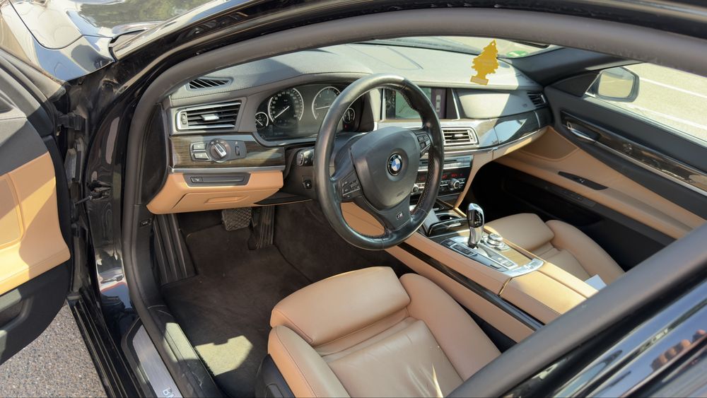 Bmw 730 d / distributie Noua/ SoftCloss/ HeadUp/camera/