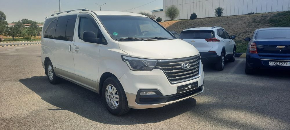 Hyundai Starex H-1