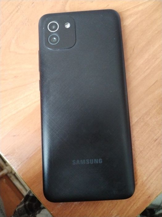 Самсунг a03 продам