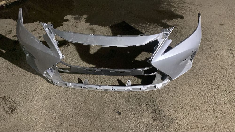 Бампер решетка Lexus es