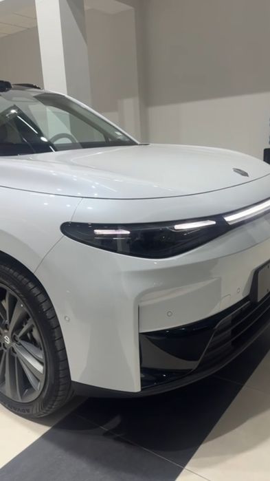 Костоправ хар хил турдаги урилган мошиналарга кузавной ремонт