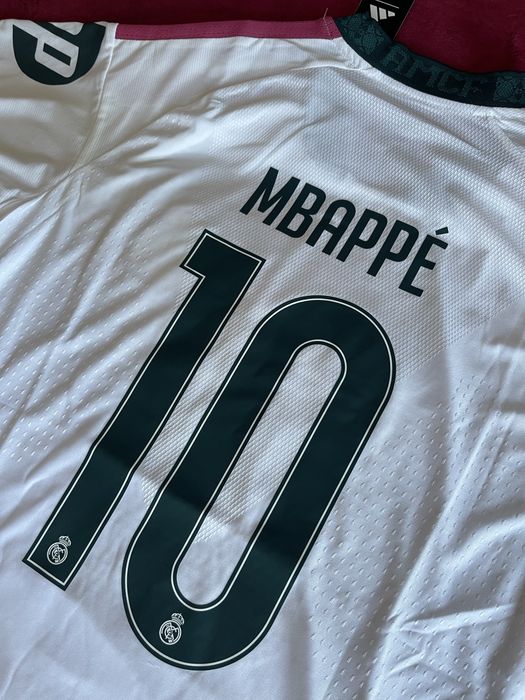 Real Madrid 2026/2027 Kylian Mbappe #10