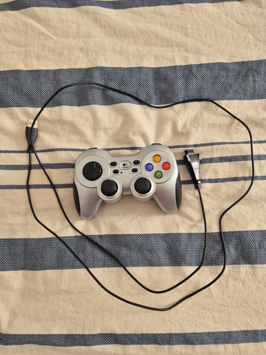 Gamepad Logitech F710 wireless