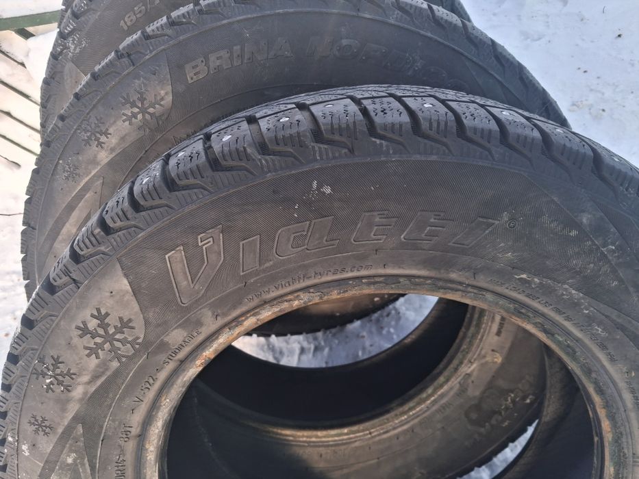 Продам шины  зимние