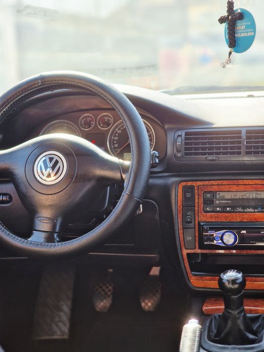 Vand Volkswagen Passat 1.9 tdi, an 2002