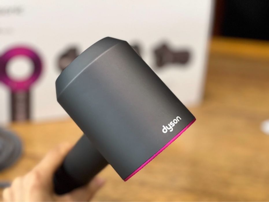 Uscător de păr Dyson