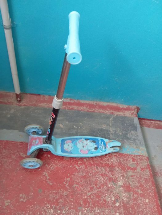 Продам самокат в хорошем состоянии
