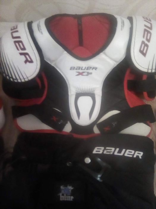 Продам хоккейную форму